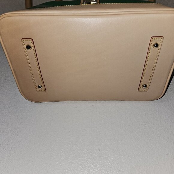 Dooney & Bourke Grass Green Patent Leather Satchel PV68C GG + Wristlet NWT - Picture 8 of 16